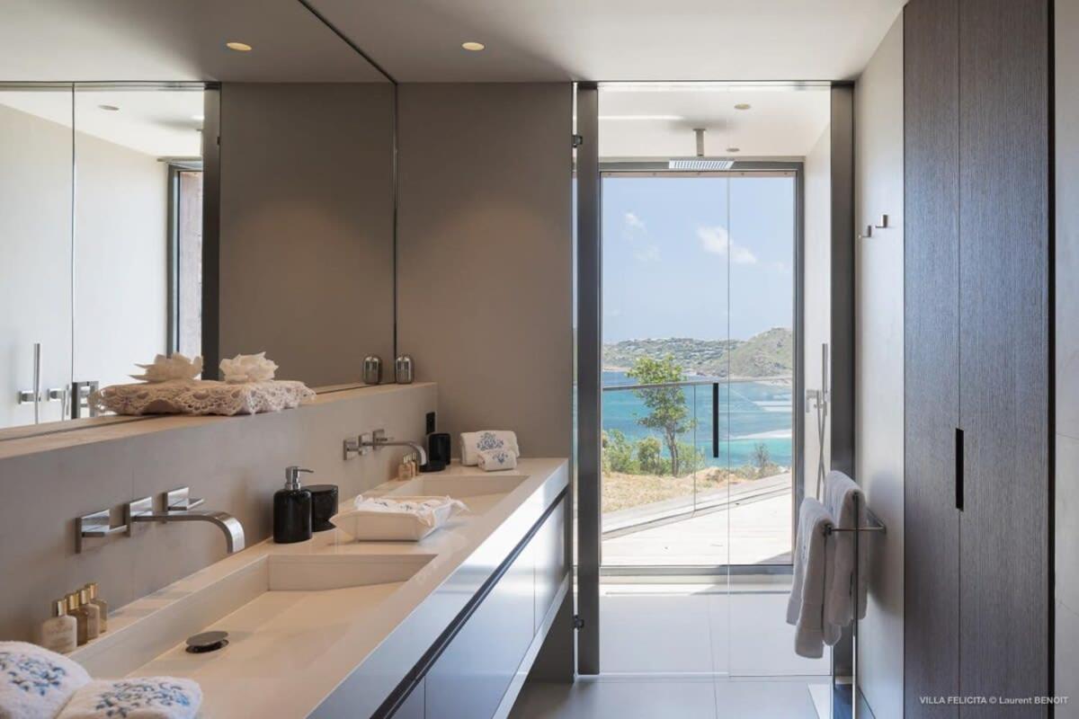 On A Hill Side Villa With Superb Amenities St. Barthelemy エクステリア 写真